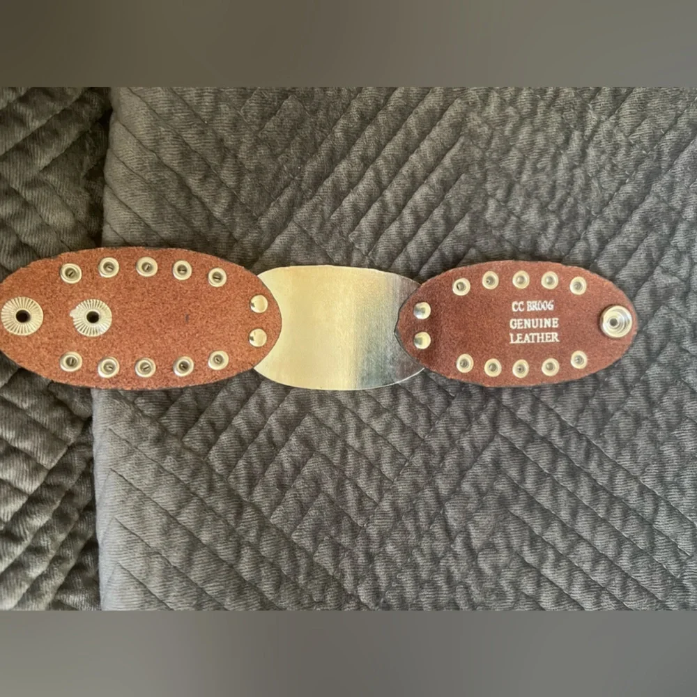 Silver Tone And Leather Bracelet. - Picture 2 of 8